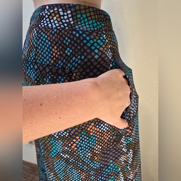 Anthropologie The Essential Culotte Wide Leg Snakeskin Print Pants Size 6 - Picture 10 of 16